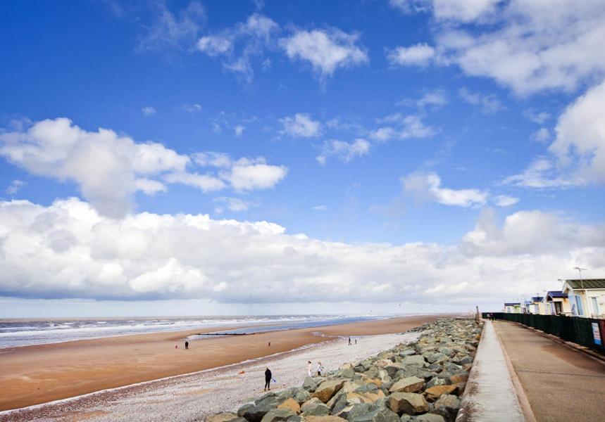 Golden Sands Holiday Park Kinmel Bay ภายนอก รูปภาพ